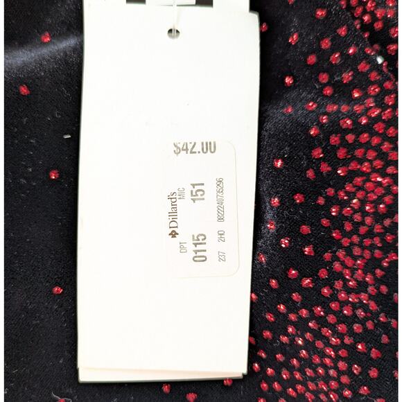 I.N. Studio Velvet Top 3X Black Red Sequined Stretch Holiday Dressy Party NEW - Picture 10 of 12